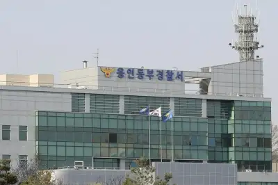 thumbnail - ‘생활고에’…아픈 형 살해 후 치매 모친에 흉기 휘둘러