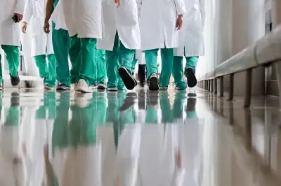 thumbnail - 면허 취소된 의사, 숨진 채 발견…“분식집 하며 버텼는데 사형 선고”