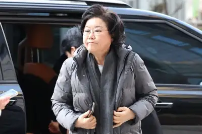 thumbnail - 이혜훈 청문보고서 시한 넘기나
“지금이라도 열자” “추가 자료 안 와”