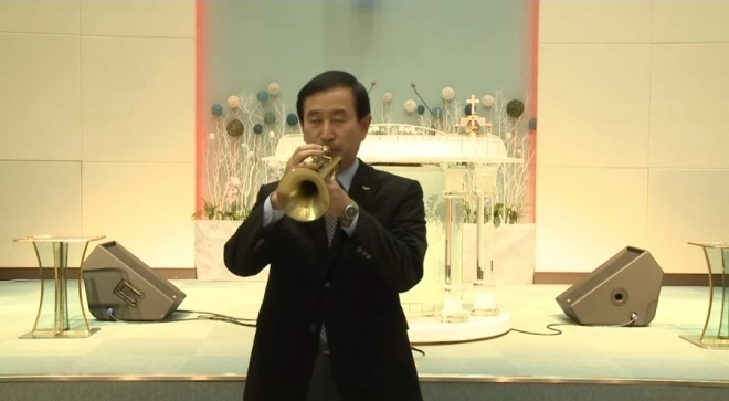 “충주맨보다 유튜버 선배” 알고리즘 탄 충주시장 10년 전 영상 ‘역주행’