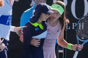 thumbnail - 너무 더워서!… 열사병에 탈수·기권 속출