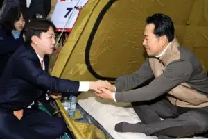 thumbnail - 단식 7일차… 장동혁, 이준석과 만남