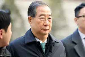 thumbnail - ‘묵묵부답’ 한덕수, 1심 선고공판 출석