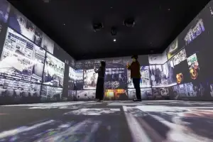 thumbnail - ‘전보’ 쳤더니 AI가 그림으로 뚝딱!… ‘KT 온마루’ 140년 통신 시간여행