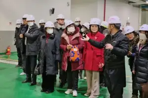 thumbnail - ‘강동엄마’ 박춘선 서울시의원, 지역 리더들과 강동 자원순환센터 현장 방문·격려