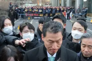 thumbnail - ‘출근길 무산’ 장민영 신임 기업은행장