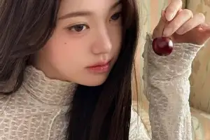 thumbnail - “상표권 등록” 장원영, ‘사업설’에 입 열었다