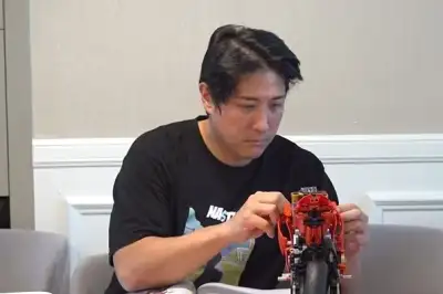 thumbnail - 백수 된 황재균, ‘한강뷰 럭셔리 하우스’에서 배달 음식 일상