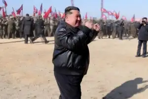 thumbnail - 김정은, 새해 첫 지방 건설 현장 착공식 참석