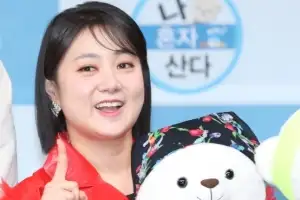 thumbnail - ‘박나래와 갈등’ 전 매니저들 퇴사처리 안돼…여전히 ‘사내이사’