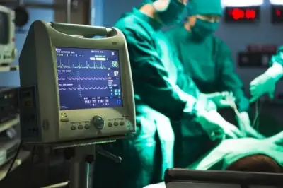 thumbnail - “대학병원 수업 중 女 환자 중요부위 생중계 노출” 발칵