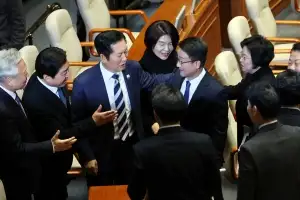 thumbnail - 정청래표 ‘1인 1표제’ 가결…민주당원 입김 더 세진다