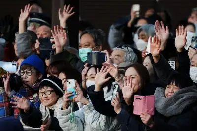 thumbnail - [르포]‘직찍’ 구름 관중 “간바레” 함성…“다카이치라면 300석 가능”