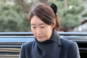 thumbnail - 강선우 의원, 경찰 출석