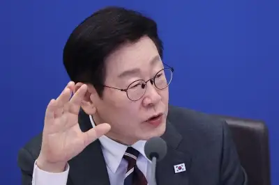 thumbnail - 李대통령 “다주택자보다 집값 폭등 고통받는 국민 더 배려 받아야”