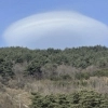 thumbnail - “설악산에 UFO?”…속초 하늘서 포착된 거대한 구름 정체