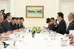 thumbnail - 李 만난 재계 “5년간 300조 지방에 투자…올해 5만여명 뽑겠다”