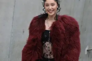 thumbnail - 스타들의 ‘서울패션위크’ 나들이