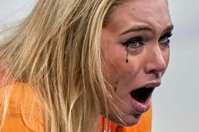 thumbnail - 2000억 스타 남친 앞 금메달…눈물에 번진 마스카라 [포착]