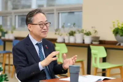 thumbnail - 공군 땅 개발해 8000가구 공급… 금천 미래는 ‘직주락’ 자족도시 [2026 새해 포부-서울 단체장에게 듣는다]