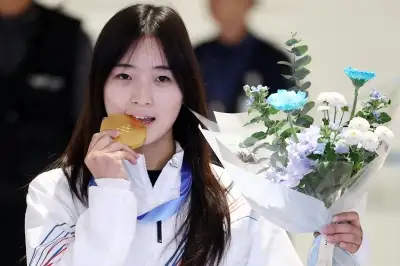 thumbnail - “할머니 육전 먹고 싶어요”… 금메달 최가온 금의환향