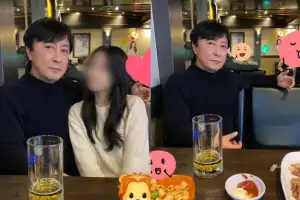 “모독하지 말라”더니…‘딸뻘 여친’ 공개한 50대 배우, 결국
