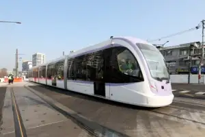 thumbnail - 시운전하는 위례선 트램