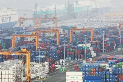 thumbnail - [속보] 2월 1~20일 수출 435억달러…일평균 47.3%↑