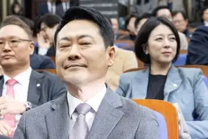 thumbnail - “절윤 않으면 참패” 말해도 …국힘 3시간 ‘맹탕 의총’