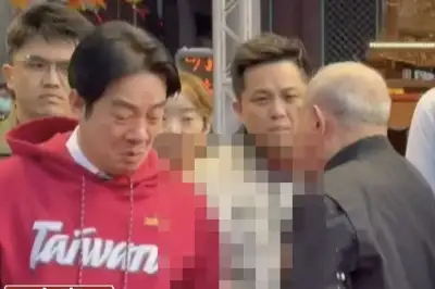 thumbnail - 정치인 어깨에 “우웩” 구토한 남성…“입 전체가 바이러스” 전문가 경고한 이유