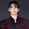 “이거 얘기하는 순간 회사 난리” BTS 정국, 음주 라방서 돌발 고백