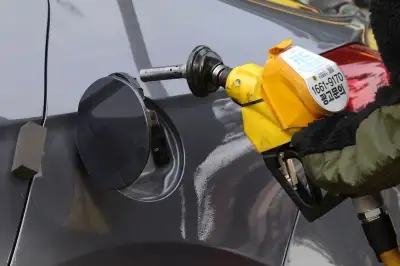 thumbnail - 호르무즈 해협 봉쇄에 중동 물류 마비되나…정유·해운업계 비상