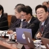 thumbnail - 李 “기름값 상한제 추진”… 바가지 잡는다
