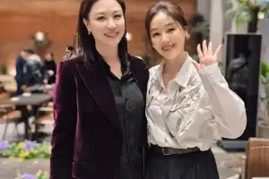 김성령·김성경 자매, 5일 모친상…슬픔 속 빈소 지켜