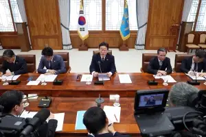 thumbnail - ‘석유 최고가격제’ 이번주 시행…유류세 인하 확대 검토