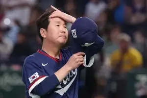 thumbnail - 마음고생 남달랐던 사령탑의 눈물 “인생 경기했다”