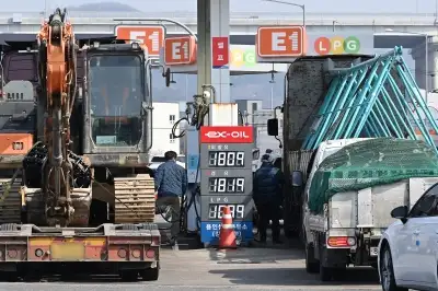 thumbnail - 경유 유가연동보조금 4월까지 연장…“25t 화물차 月44만원 절감”