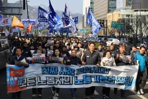 thumbnail - 노동위, 하청노조 손 들어줬다…노란봉투법 사용자성 첫 인정