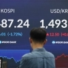 thumbnail - 유가 급등에 코스피 1.7% 하락 마감…환율 1490원대로