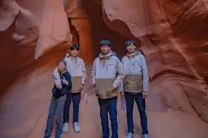 thumbnail - “185cm 송일국보다 크다”…벌써 중2 된 대한민국만세 근황