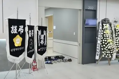 thumbnail - 먹다 만 햄버거만 덩그러니…119 부르고 사망한 공무원 사인 “대동맥박리”