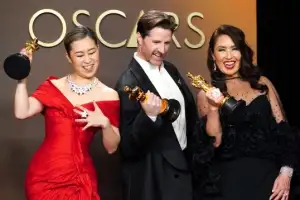 thumbnail - 오스카 거머쥔 ‘케이팝 데몬 헌터스’