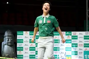 thumbnail - 19세 신성 김영원, 프로당구 챔피언 역대 최연소 우승