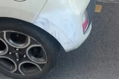 thumbnail - “내가 차 긁었다” 이웃 할아버지, 선의로 보냈는데…“셀프 래커칠” 경악