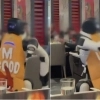 thumbnail - “춤추다 접시 날려” 서빙 로봇, 소름돋는 돌발 행동…직원들 ‘질질’