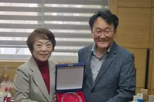 thumbnail - 신동원 서울시의원, 월계종합사회복지관으로 부터 감사패 수여