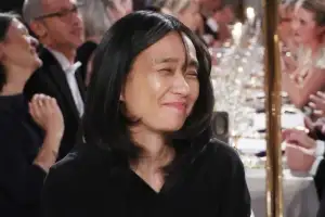 thumbnail - 한강의 ‘눈부신 우울함’… 4·3 상흔을 어루만지다