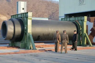 thumbnail - 北, 美 보란 듯 ‘다탄두 ICBM’ 위협…‘이란과 다르다’ 부각