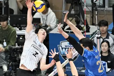 thumbnail - 현대캐피탈, 3시간 대혈투 끝 챔프전行