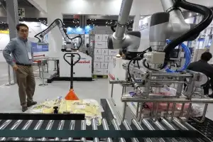 thumbnail - 물류에 사용되는 팔레타이징 로봇